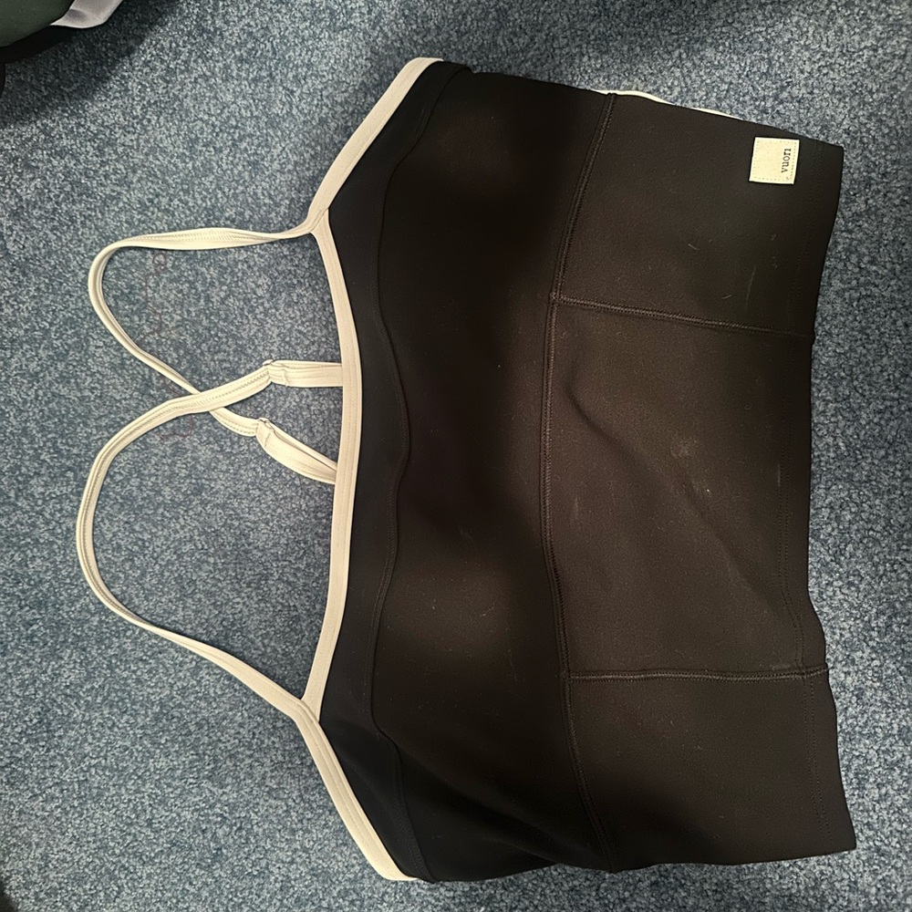 Vuori Black and White Bra